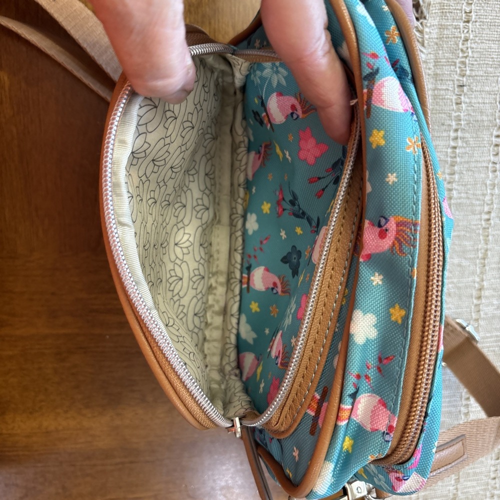 Lilly Bloom Crossbody Purse Cocketeil Blue Floral Adjustable Strap Zip Closure - Picture 9 of 9